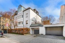 Au�enansicht 2 Modernisierte 2-Zimmer-Wohnung mit gehobener Ausstattung und Top-Lage direkt am Englischen Garten