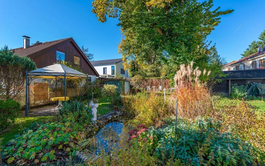 Libellen-Refugium Doppelhaush�lfte Stockdorf