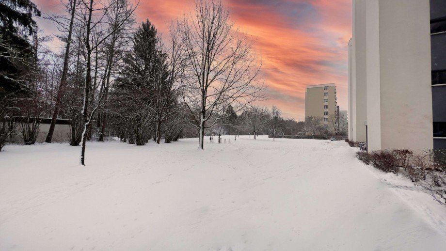 Park�hnlicher Innenhof Terrassenwohnung Unterhaching