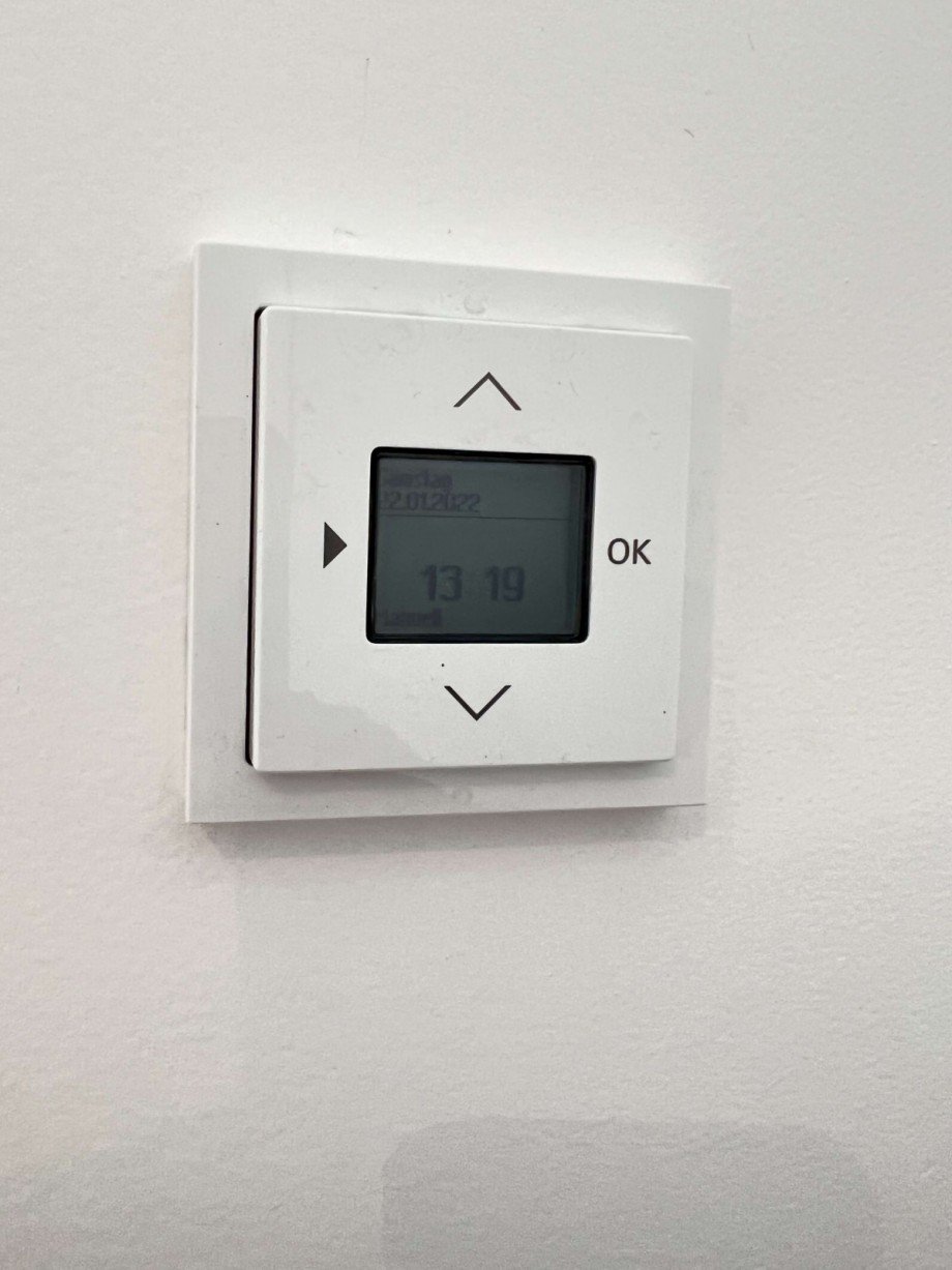 Rolll�den-Steuerung Terrassenwohnung Unterhaching