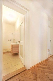 AJH4837k Maxvorstadt! 4 Zi. B�ro im repr�sentativen Altbau, frisch renoviert!