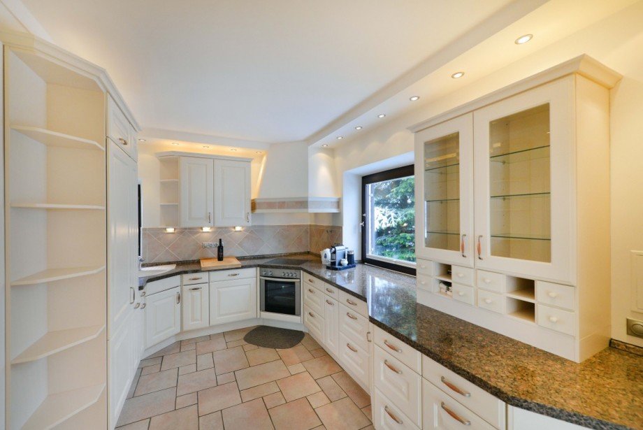 Voll ausgestattete Einbauk�che Einfamilienhaus M�nchen