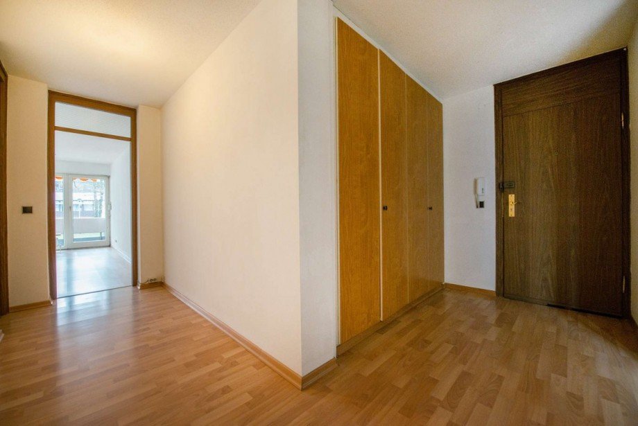 Gro�e Schranknische Erdgeschosswohnung M�nchen