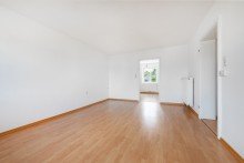 Blick zum Schlafzimmer 2-Zimmer-Wohnung in modernisierter Wohnanlage, ideal zur Eigennutzung oder als Kapitalanlage