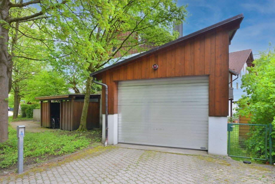 TG-Einfahrt Maisonettewohnung Puchheim