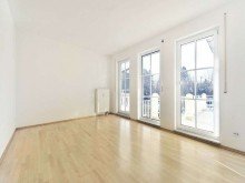Helles Schlafzimmer Hochwertige 3,5-Zimmer Wohnung in Englschalking mit EBK und gro�em Balkon!
