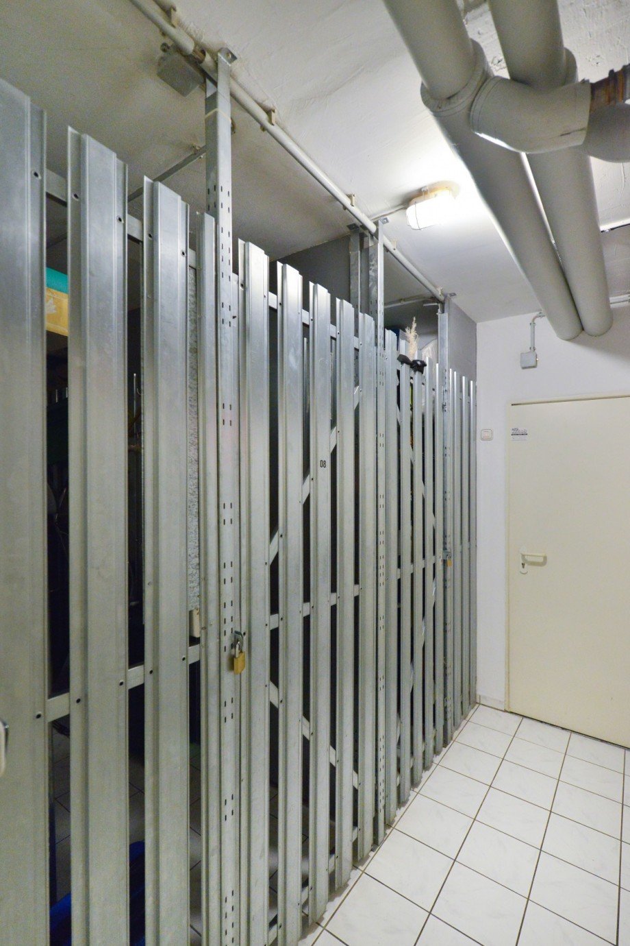 Ger�umiges Kellerabteil Etagenwohnung M�nchen