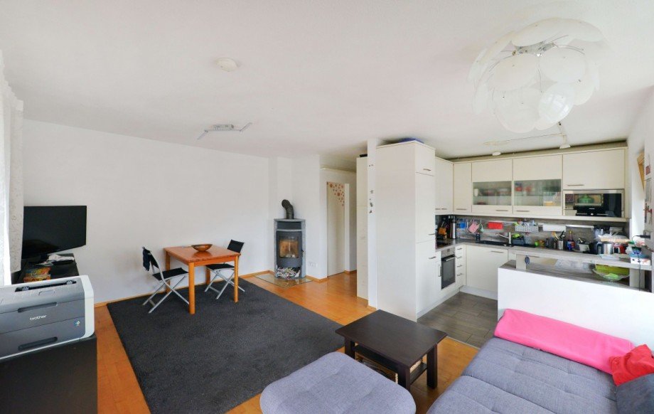 Wohnzimmer mit Schwedenofen Maisonettewohnung Puchheim