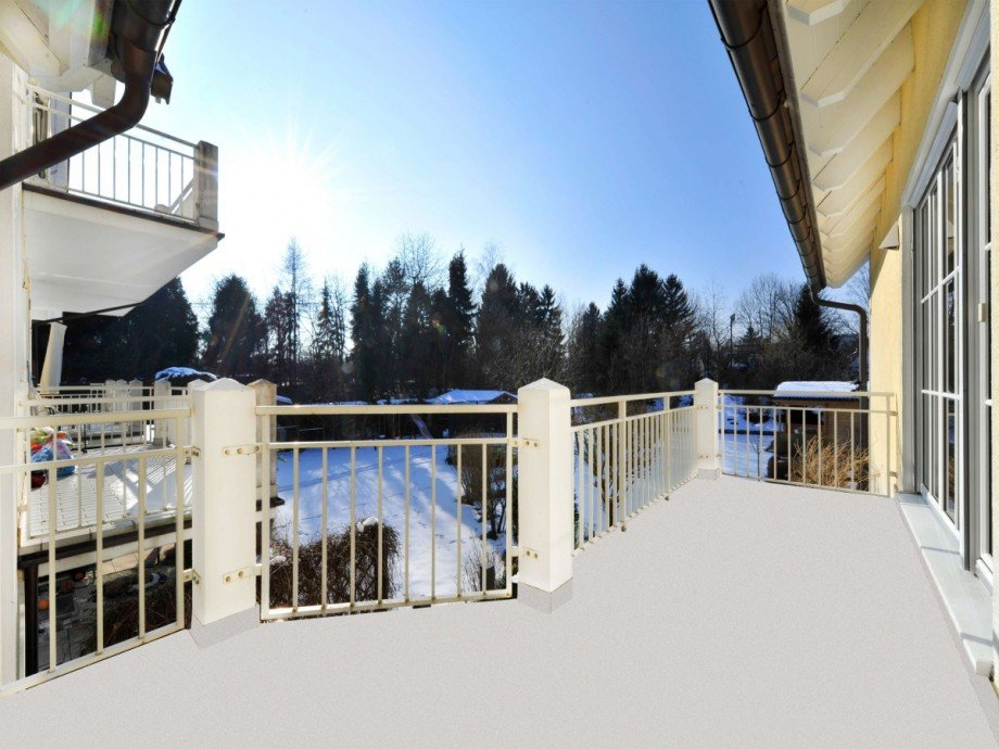 S�d-/West Ausblick Balkon Etagenwohnung M�nchen