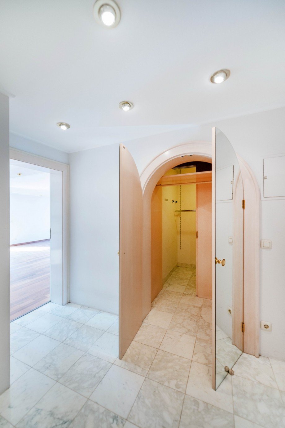 Diele und begehbare Gardarobe Etagenwohnung M�nchen