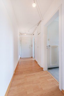 Diele 2-Zimmer-Wohnung in modernisierter Wohnanlage, ideal zur Eigennutzung oder als Kapitalanlage